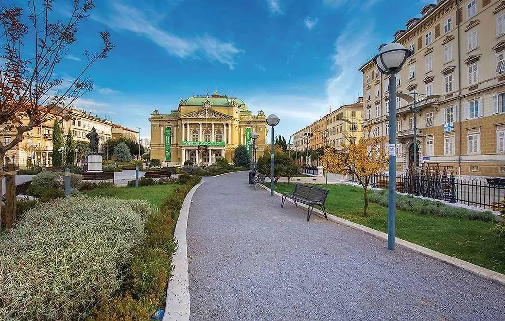 Apartment In Rijeka 38963